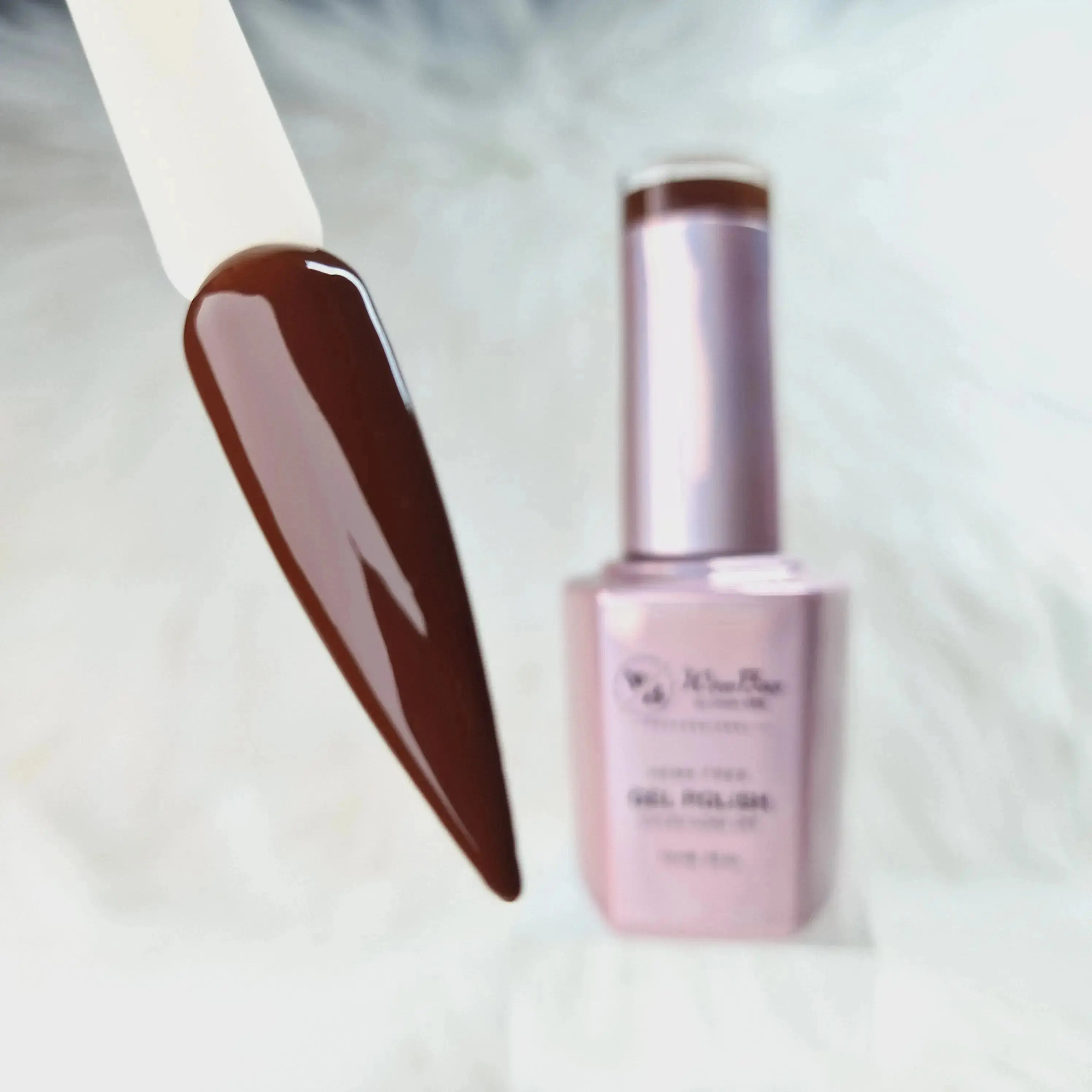135 Ballsy, TPO / Hema-Free Gel Polish 15ml - Image 2