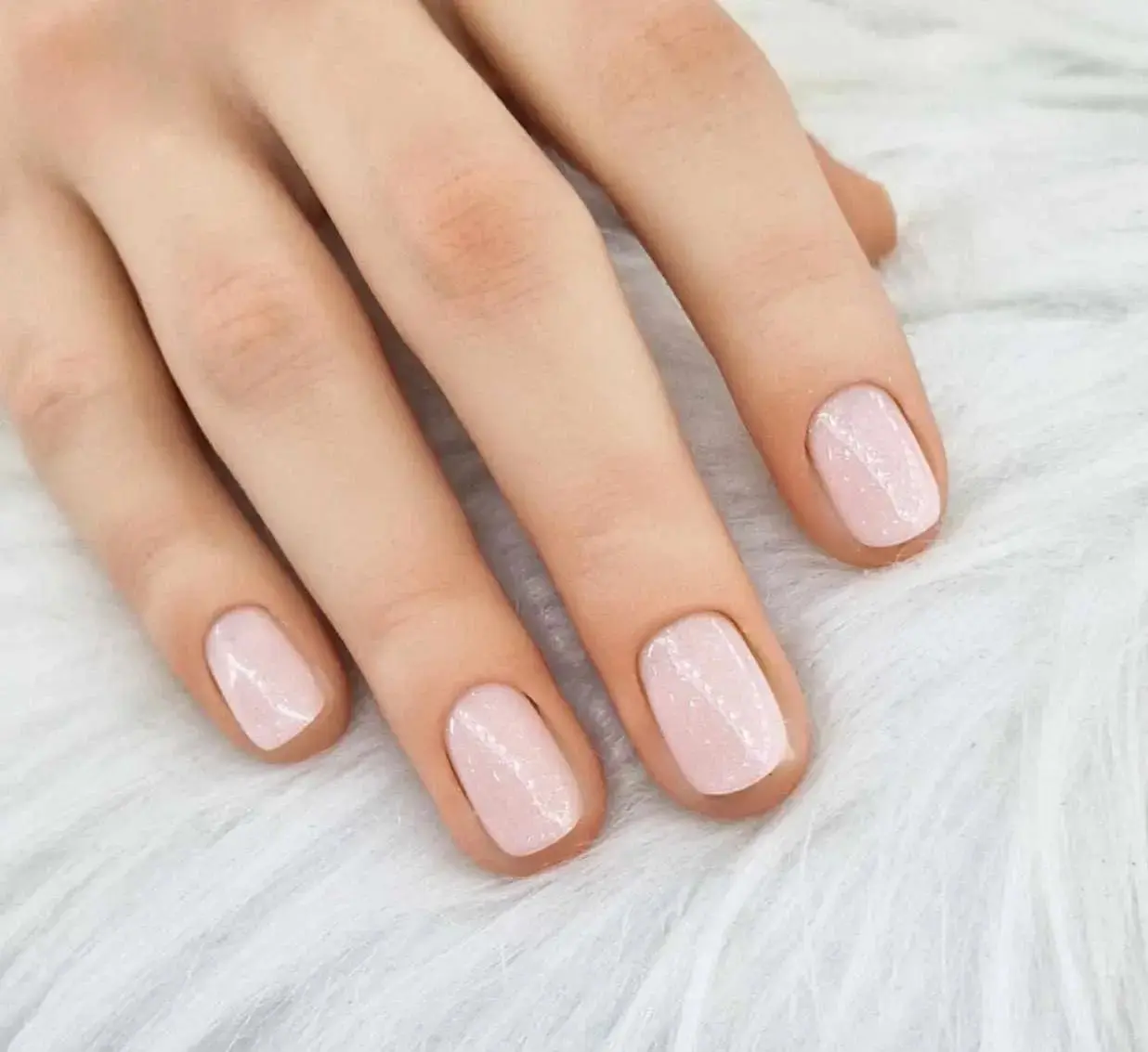 43 Kindness, TPO/Hema-Free Gel Polish 15ml - Image 2