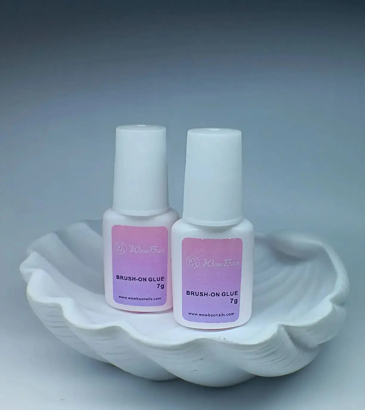 Brush On Nail Glue - Image 3